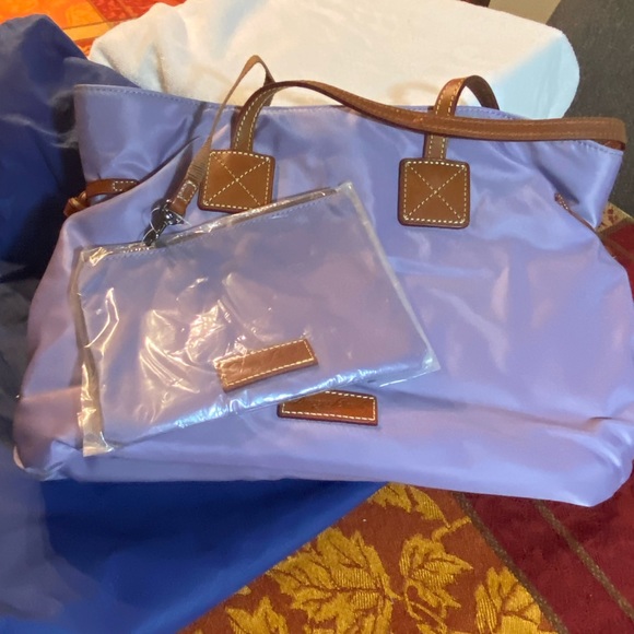 Pretty PURPLE Dooney! - Picture 3 of 4